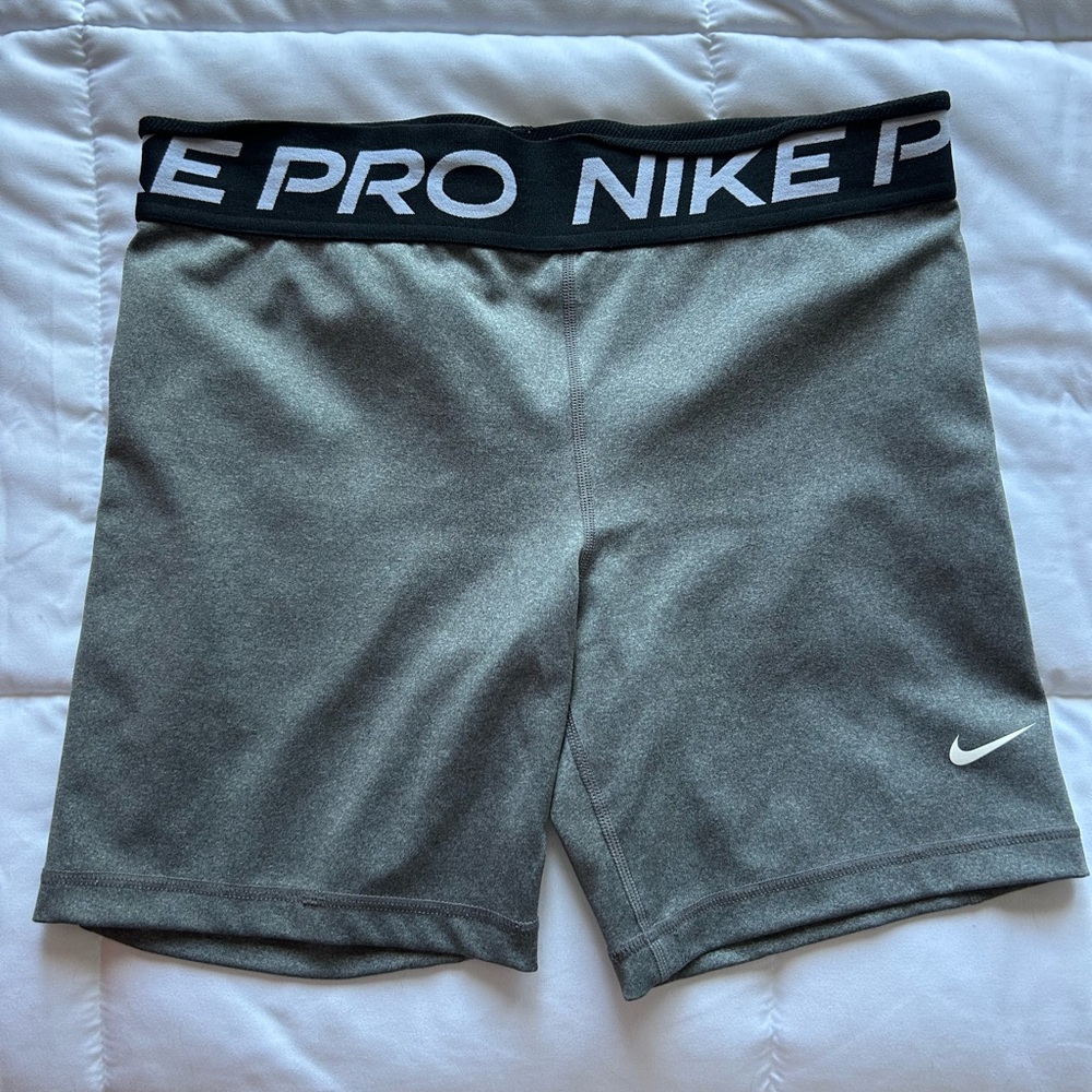 Nike Pro Heather Gray Training Shorts